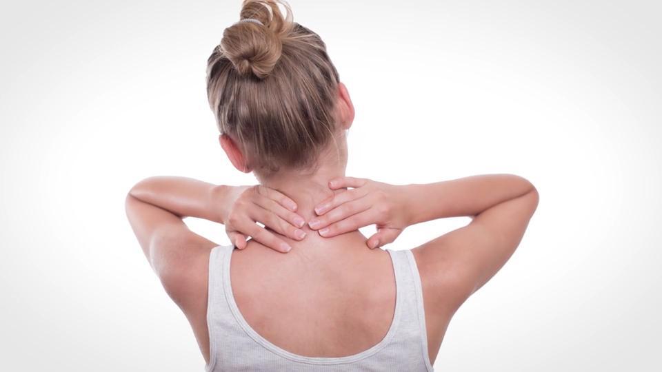 Massage Trapezius Muscle to Fix Dowager's Hump